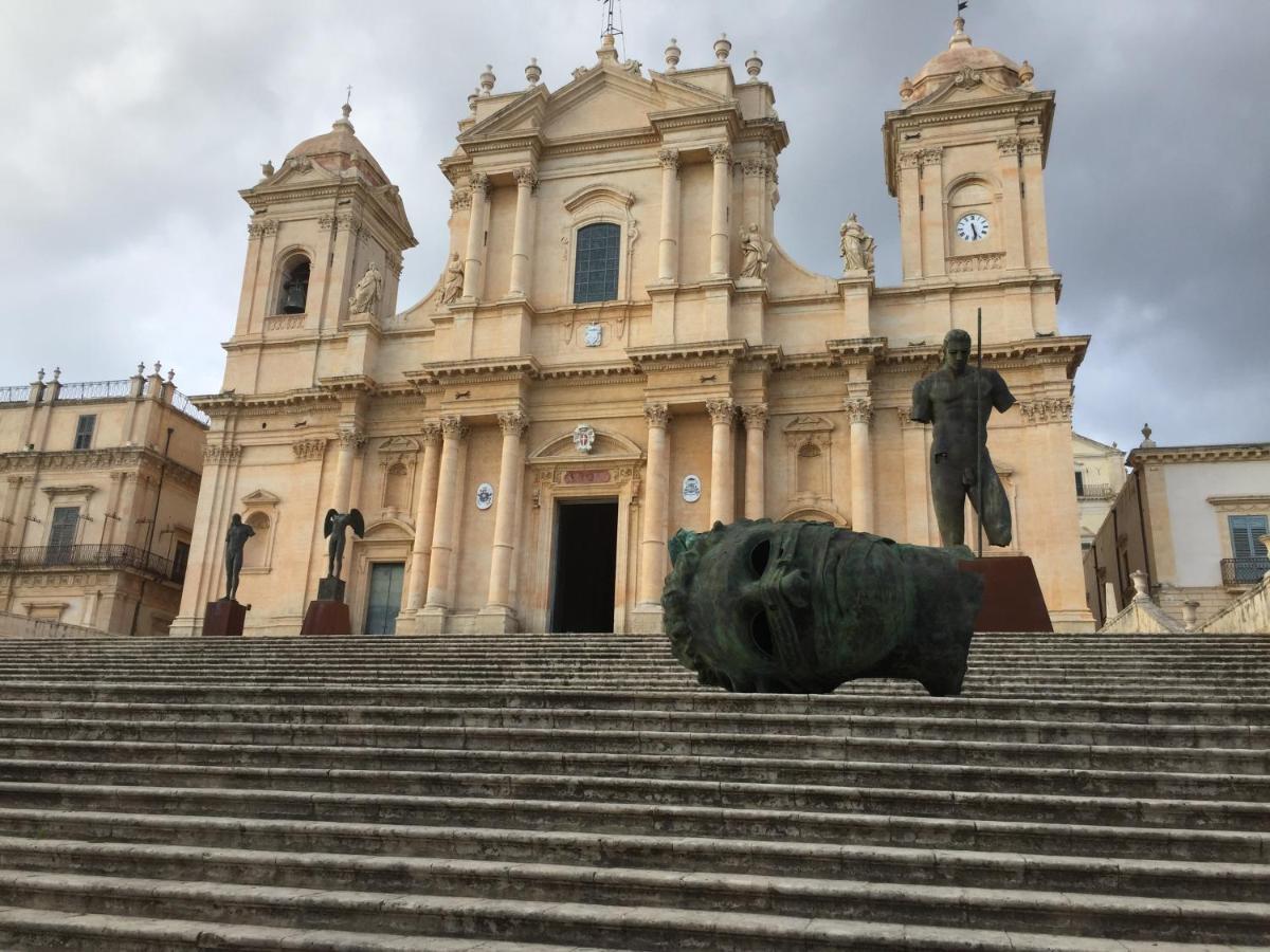 Love At First Sight Noto Exteriér fotografie