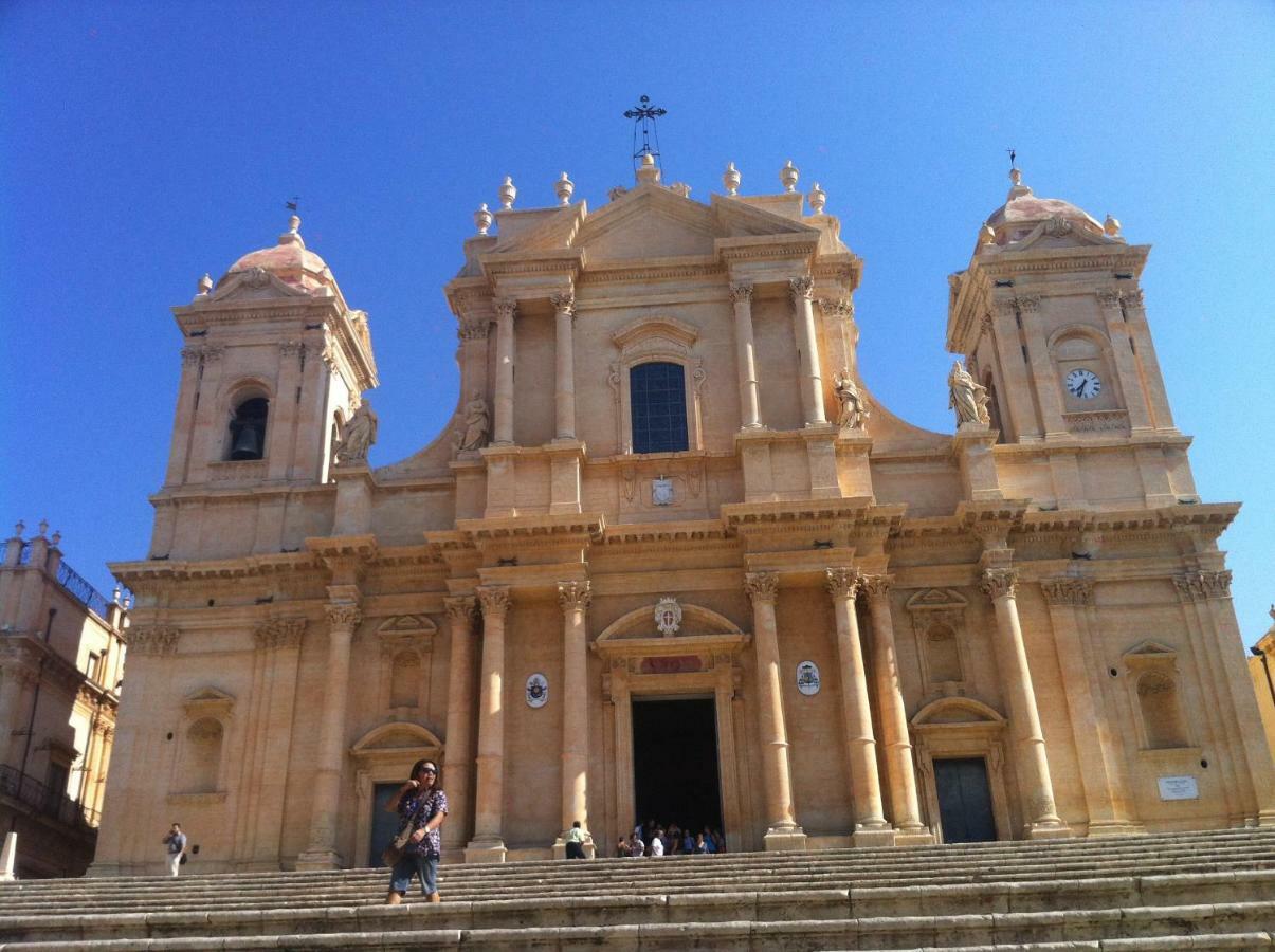Love At First Sight Noto Exteriér fotografie